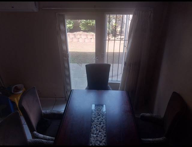 3 BEDROOM FLAT FOR SALE IN PINETOWN CENTRAL